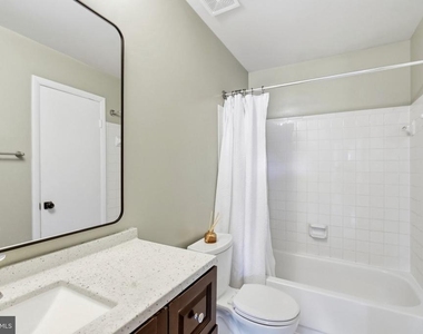5625 Roundtree Drive - Photo Thumbnail 28