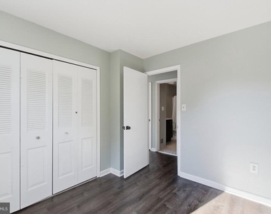 5625 Roundtree Drive - Photo Thumbnail 20