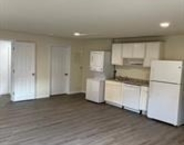 902 W Poplar Road - Photo Thumbnail 41