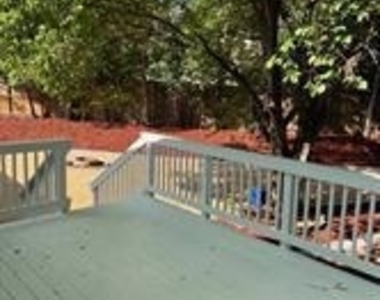 902 W Poplar Road - Photo Thumbnail 30