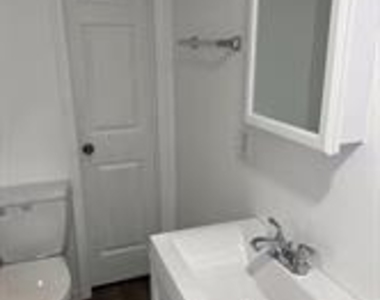 902 W Poplar Road - Photo Thumbnail 43