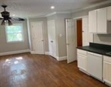 902 W Poplar Road - Photo Thumbnail 50
