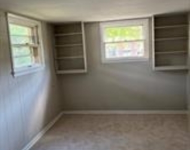 902 W Poplar Road - Photo Thumbnail 39
