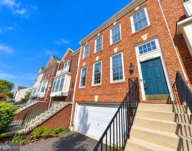42688 Rolling Rock Square - Photo Thumbnail 2