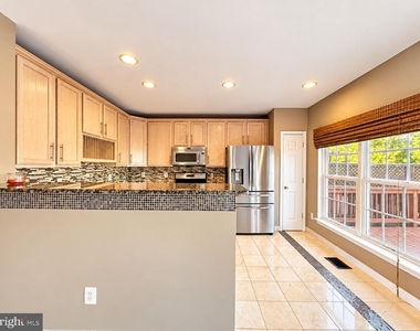 42688 Rolling Rock Square - Photo Thumbnail 12