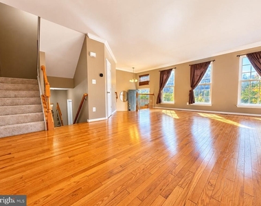 42688 Rolling Rock Square - Photo Thumbnail 6