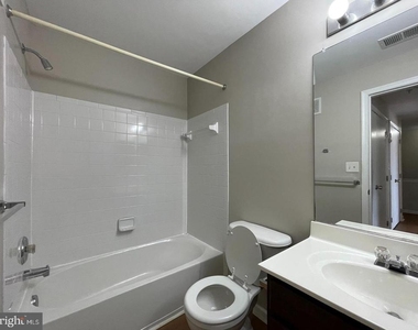 42301 Onyx Terrace - Photo Thumbnail 17
