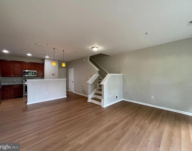 42301 Onyx Terrace - Photo Thumbnail 2