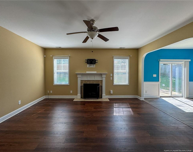 2215 Lakedale Drive - Photo Thumbnail 2