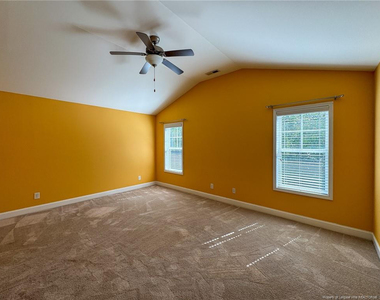 2215 Lakedale Drive - Photo Thumbnail 10