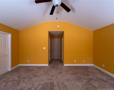 2215 Lakedale Drive - Photo Thumbnail 13