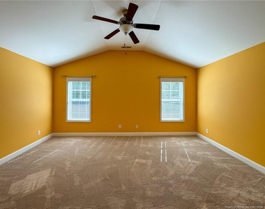 2215 Lakedale Drive - Photo Thumbnail 11