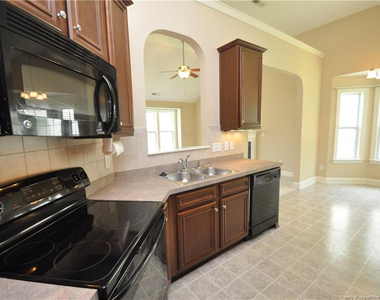 409 Braxman Lane - Photo Thumbnail 7