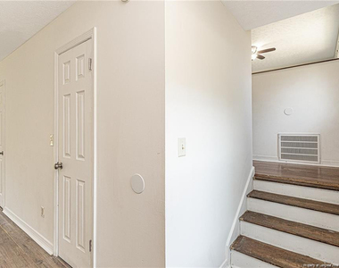 1120 Leslie Drive - Photo Thumbnail 18