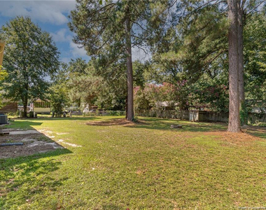 1120 Leslie Drive - Photo Thumbnail 1