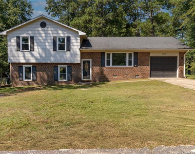 1120 Leslie Drive - Photo Thumbnail 5