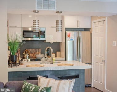 1504 Lincoln Way - Photo Thumbnail 3