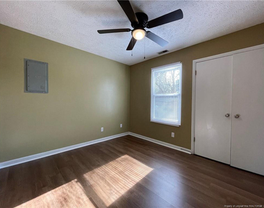 6383 Hawfield Drive - Photo Thumbnail 10