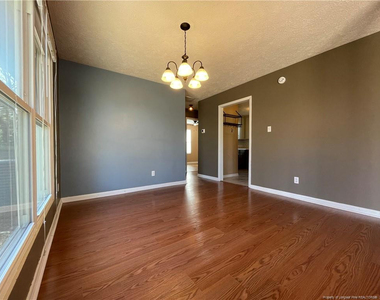 6383 Hawfield Drive - Photo Thumbnail 6