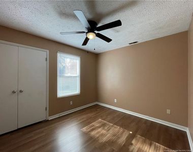 6383 Hawfield Drive - Photo Thumbnail 12