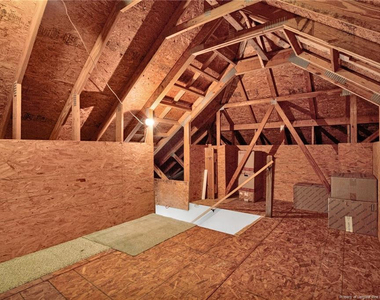 7260 Sandcastle Lane - Photo Thumbnail 24