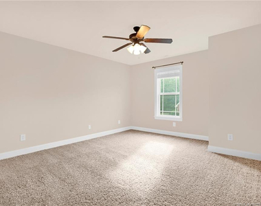 7260 Sandcastle Lane - Photo Thumbnail 20