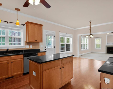 7260 Sandcastle Lane - Photo Thumbnail 9