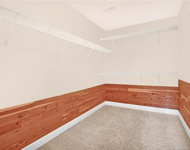 7260 Sandcastle Lane - Photo Thumbnail 16