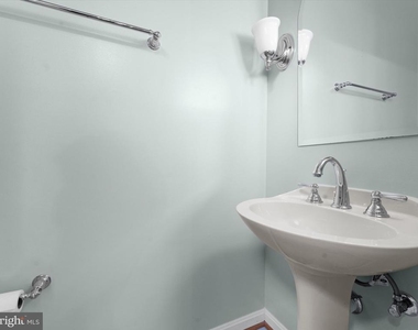 3838 Inverness Road - Photo Thumbnail 6