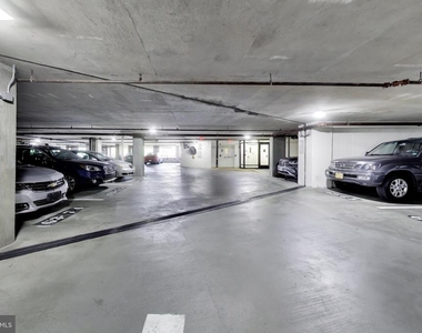 2451 Midtown Avenue - Photo Thumbnail 13