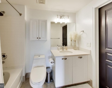 2451 Midtown Avenue - Photo Thumbnail 11