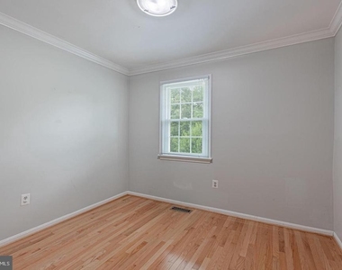 8575 Raglan Road - Photo Thumbnail 21