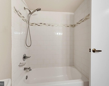 5906 Oak Leather Drive - Photo Thumbnail 18