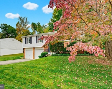 5906 Oak Leather Drive - Photo Thumbnail 30