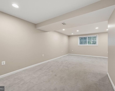 5906 Oak Leather Drive - Photo Thumbnail 25