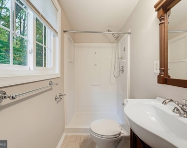 5906 Oak Leather Drive - Photo Thumbnail 20