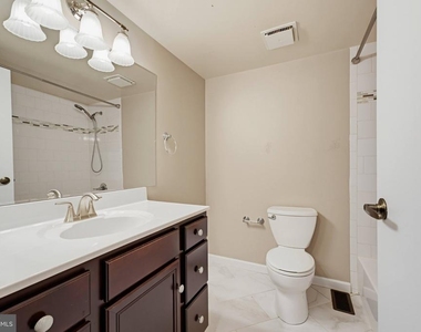 5906 Oak Leather Drive - Photo Thumbnail 17