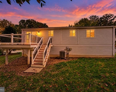 5906 Oak Leather Drive - Photo Thumbnail 41