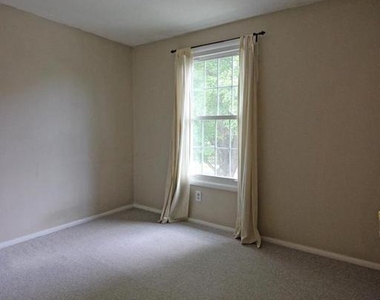 12111 Purple Sage Court - Photo Thumbnail 10