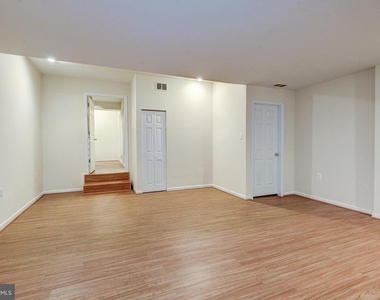 1502 Farsta Court - Photo Thumbnail 47