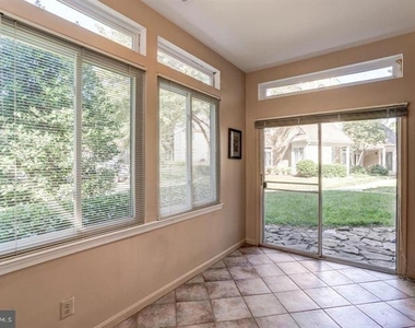 12232 Fort Buffalo Circle - Photo Thumbnail 20