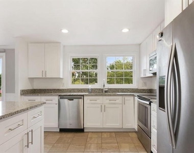 12802 Melvue Court - Photo Thumbnail 7