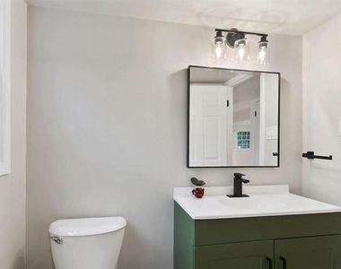 12802 Melvue Court - Photo Thumbnail 22