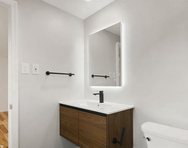 12802 Melvue Court - Photo Thumbnail 15