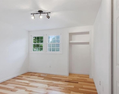 12802 Melvue Court - Photo Thumbnail 25