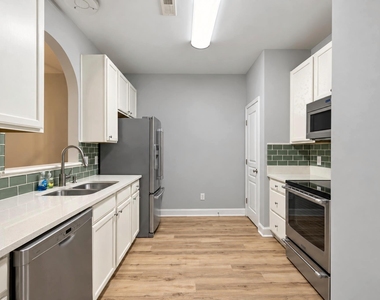 2512 Bryarton Village Way - Photo Thumbnail 6