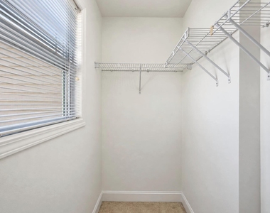 2512 Bryarton Village Way - Photo Thumbnail 28