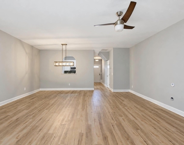 2512 Bryarton Village Way - Photo Thumbnail 17