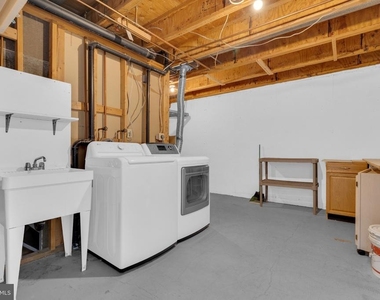 4637 Luxberry Drive - Photo Thumbnail 35
