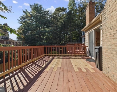 4637 Luxberry Drive - Photo Thumbnail 18